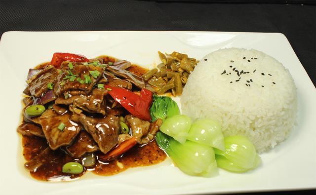 教你色味俱佳的泡菜牛肉盖饭,解馋过瘾又营养丰富,孩子们特喜欢_高清