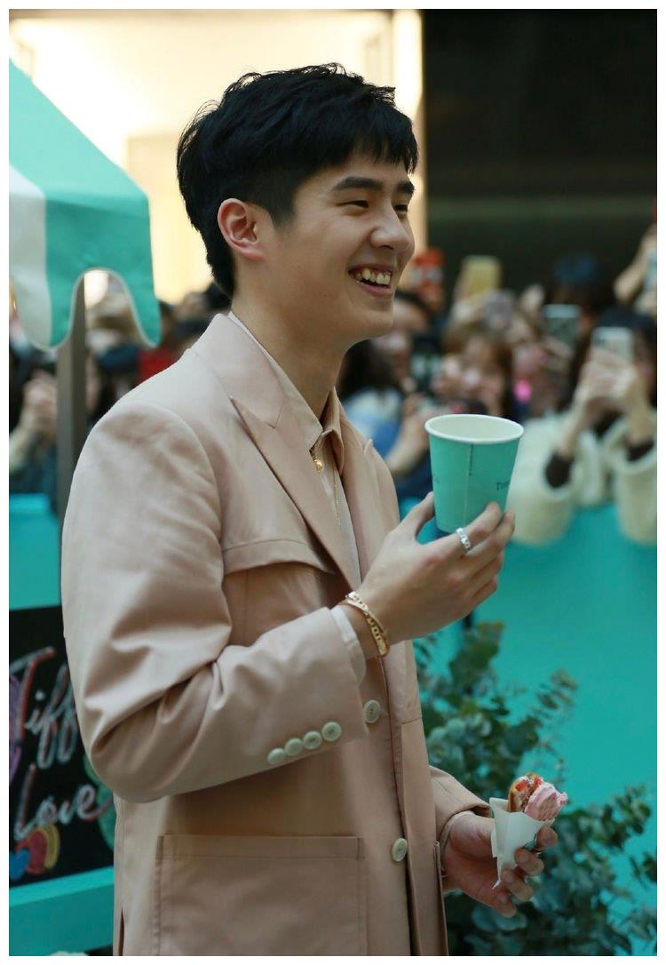 刘昊然怎么这么甜!