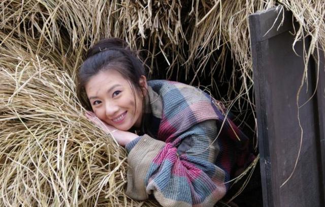 神断狄仁杰然后就是《神断狄仁杰》中倾慕李元芳的郡主武元敏,戏外的