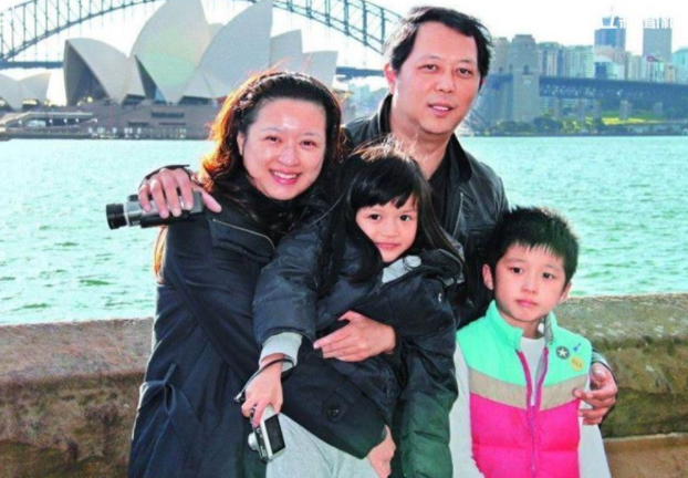 55岁杨羚近照曝光,婚后相夫教子淡出娱乐圈,模样大变让人认不出__财经