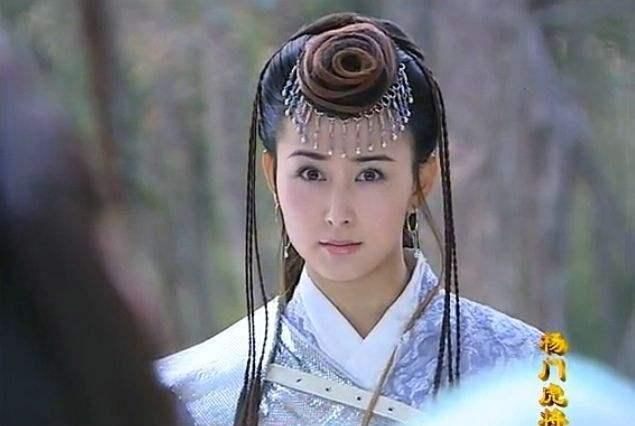 盘点胡静扮演《杨门虎将》中天资聪敏的绝色美女明姬公主古装图