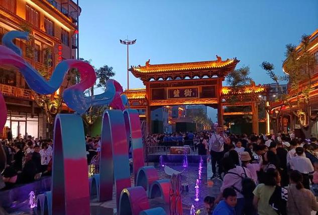 继河东不夜城之后运城又迎一条大型商业街但因名字古怪被吐槽