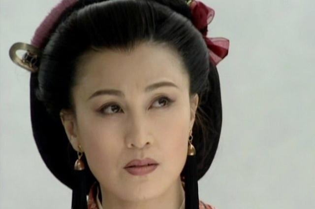 笑傲江湖：宁中则与岳不群夫妻这么多年，为什么没发现他是伪君子|嵩山|岳不群|华山派_新浪新闻