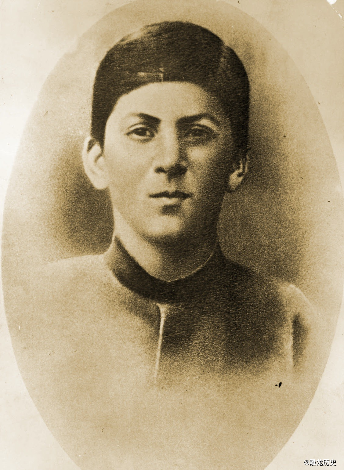 斯大林老照片年轻的时候还挺帅