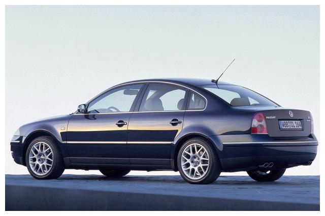 大众帕萨特历史中唯一一款8缸动力车型
