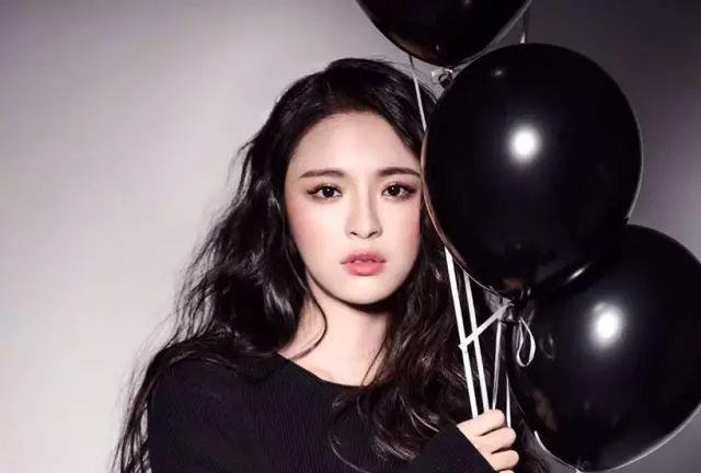 有网友晒李莎旻子与隔壁老樊手牵手视频|李沙|傅薇|敏子_新浪新闻