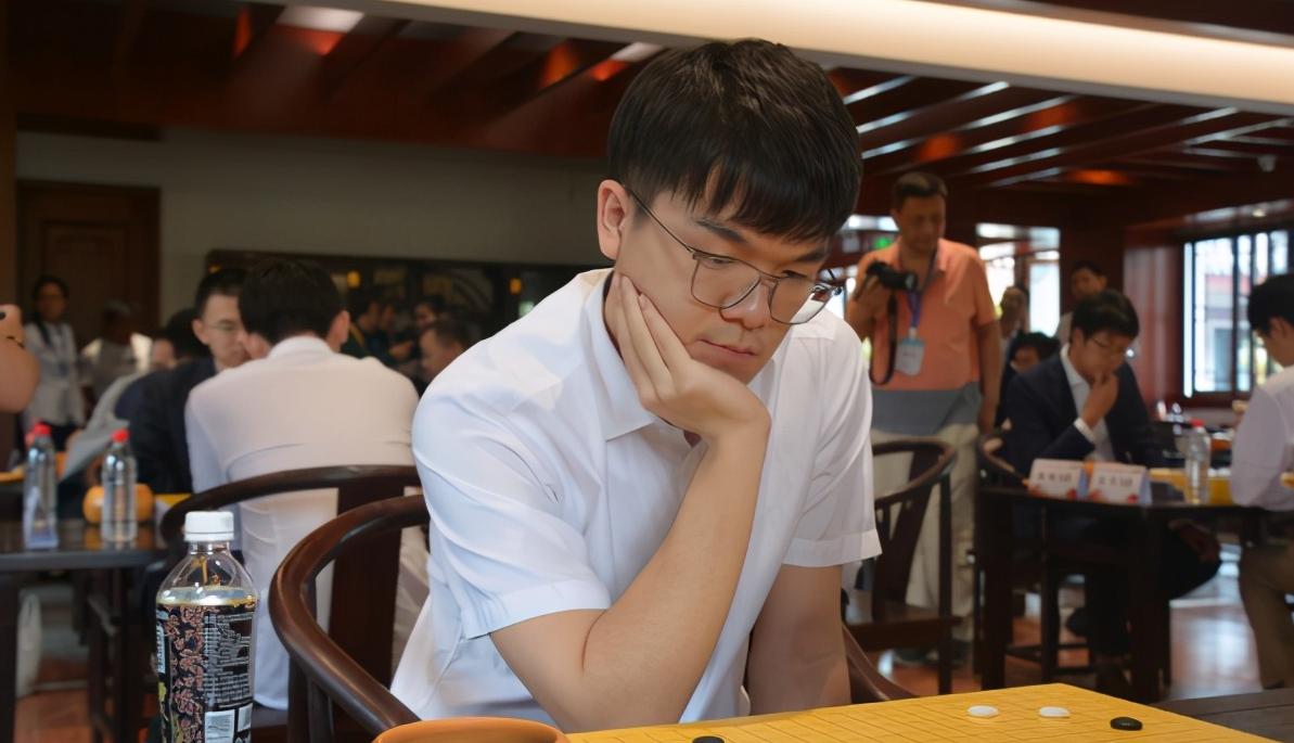 围棋快棋赛八强出炉:柯洁应氏杯出局后2连胜晋级卫冕冠军出局