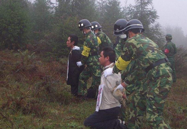 监狱执行死刑时救护车必须要在现场待命难道是用来救犯人的
