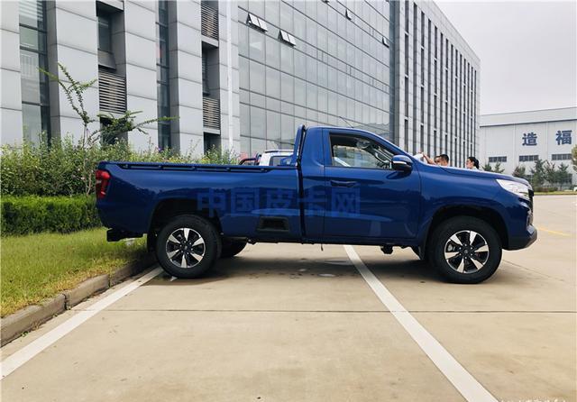 首创货箱侧蹬车踏板长安凯程f70单排皮卡实车曝光