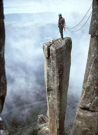 快登顶了"▽"忘了刚才是咋爬过来的了"▽"孤独的万丈深渊"▽特别声