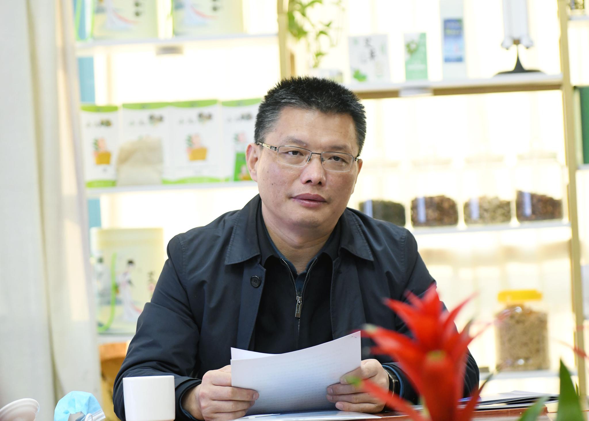 合肥市瑶海区政府区长陆勤山调研徽大姐家政服务集团