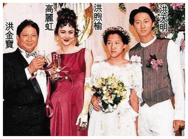 他一手捧红林正英,成龙都要喊他大哥,二婚娶混血港姐恩爱至今