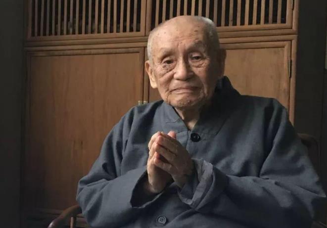 梦参老和尚从一个军校学生化成的大法师