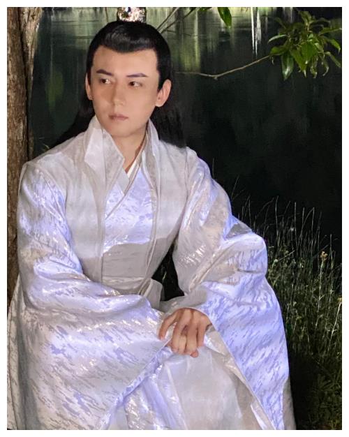 电视剧千手观音传奇圆满杀青演员罗鹏分饰两角挑战古装神剧