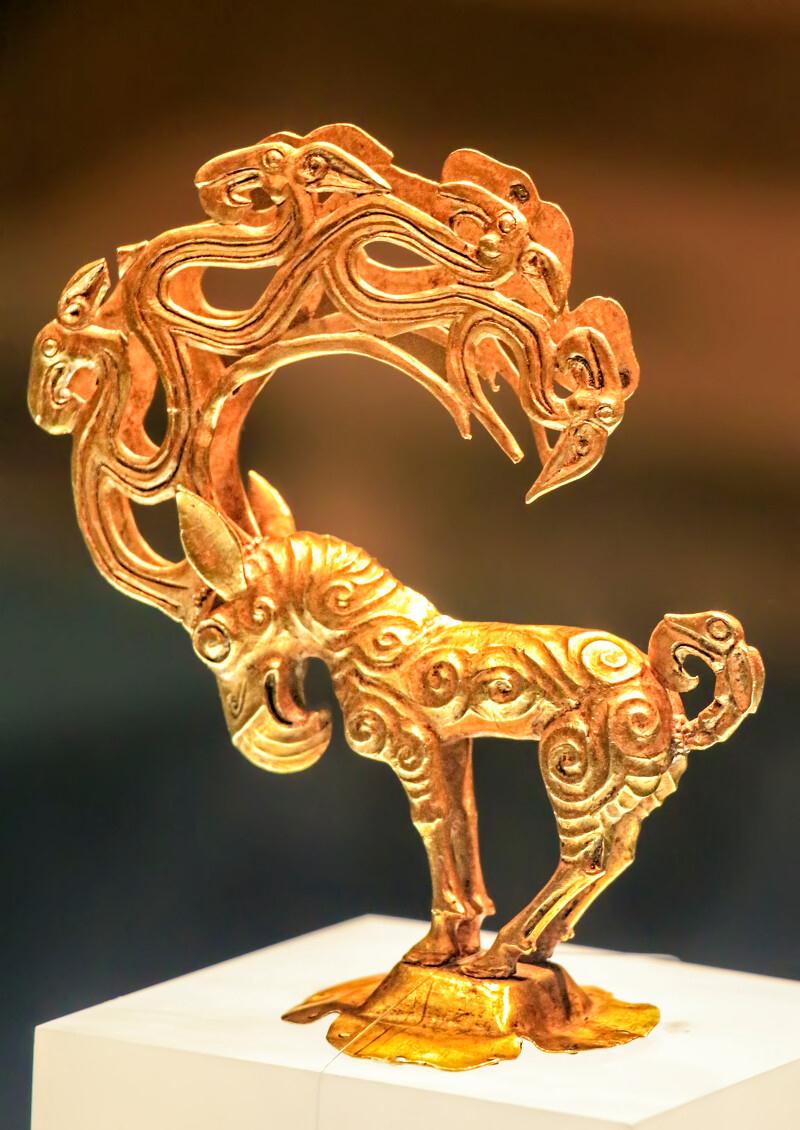 陕西历史博物馆藏有多件上千年历史的文物重大考古珍品近三千