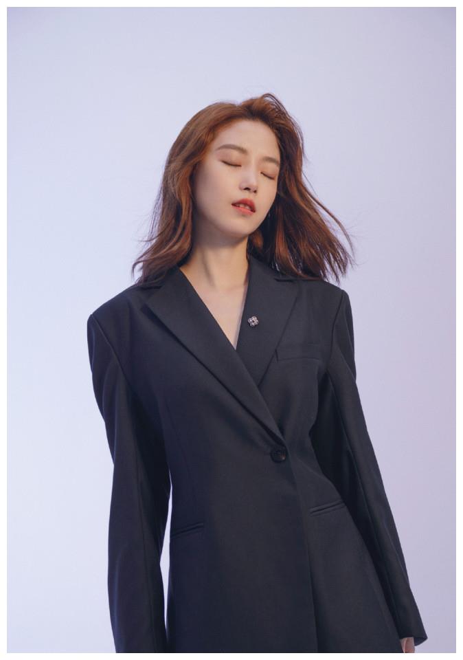 半藏森林高调复出网友却不买账了当一个清纯网红不好吗