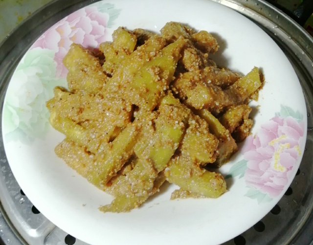 三伏天就爱这粉蒸茄子简单好吃不油腻清香软嫩又营养特下饭