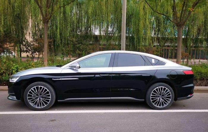 下面这位车友在一个月前购入了一辆混动版本的比亚迪汉dm,23.