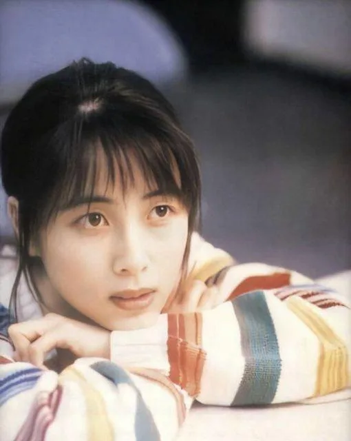 传奇女神仅露7次面40岁意外猝逝|坂井泉水|传奇|女神_新浪新闻