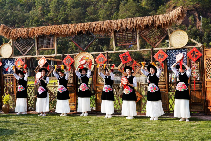 全网直播云上金花乡村文化节全方位展现南华雨露风采