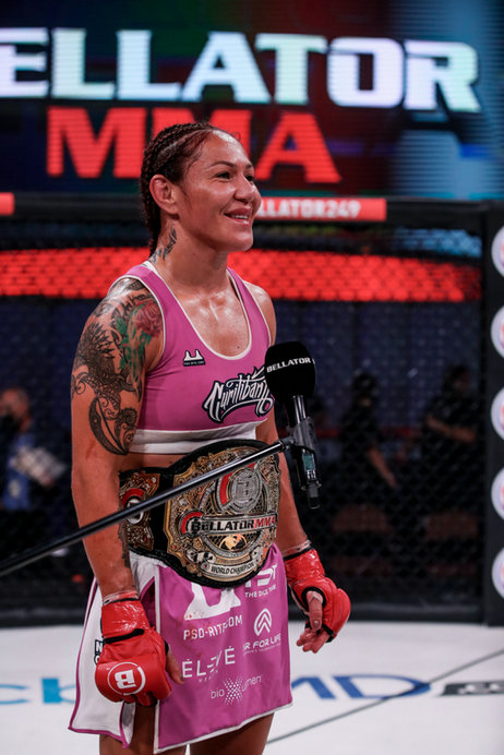 机械婆贾斯蒂诺第二局绞杀对手成功卫冕bellator金腰带