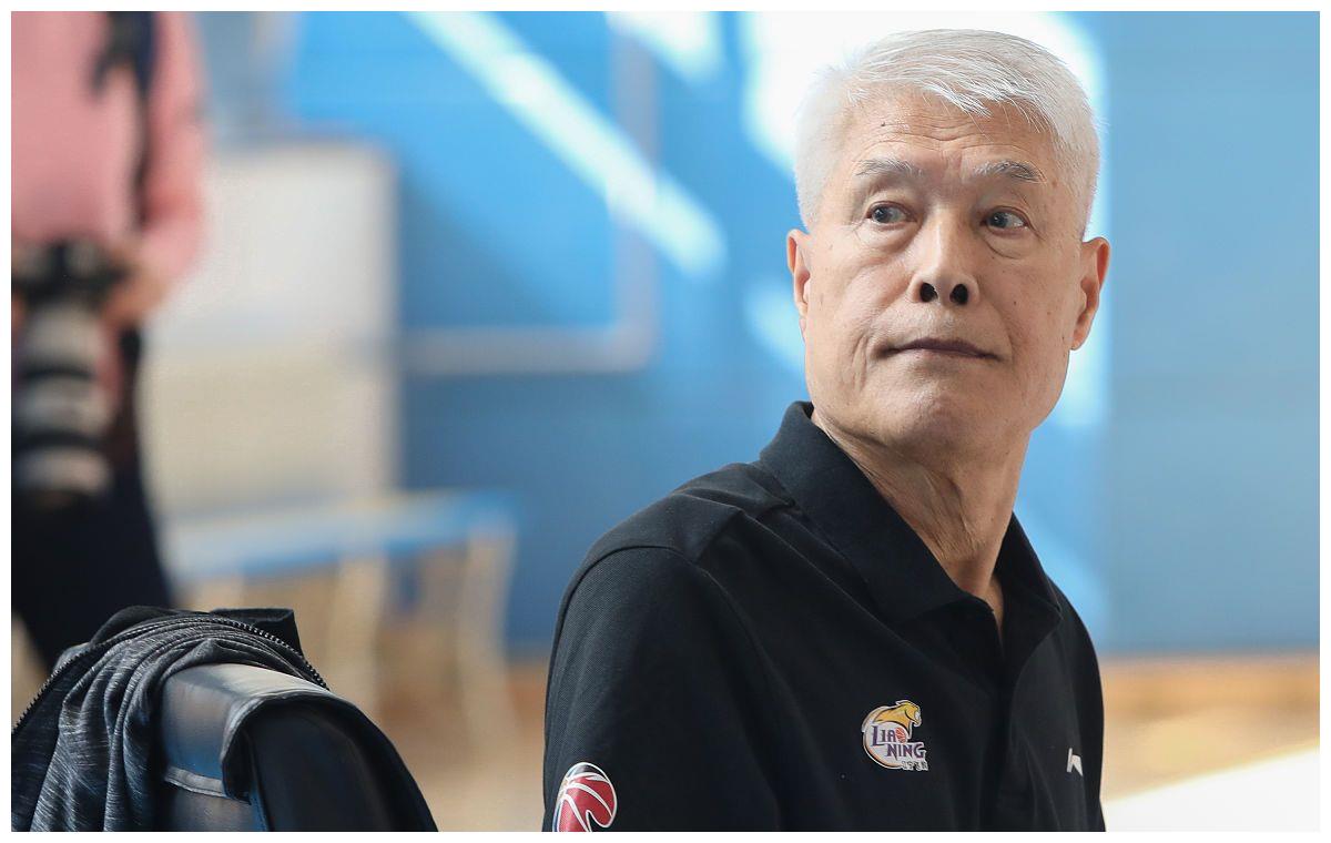 完成重建辽宁男篮时隔一年冲冠热门三顾茅庐聘请蒋兴权出山