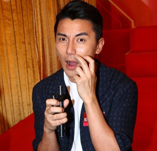 tvb小生洪永城自曝与女友同居随时都有奉子成婚的可能