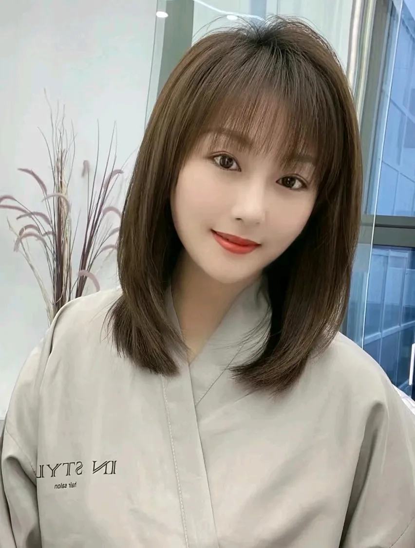 女人30岁别烫羊毛卷,太老气,有这10几款就够了|发型|羊毛|短发_新浪