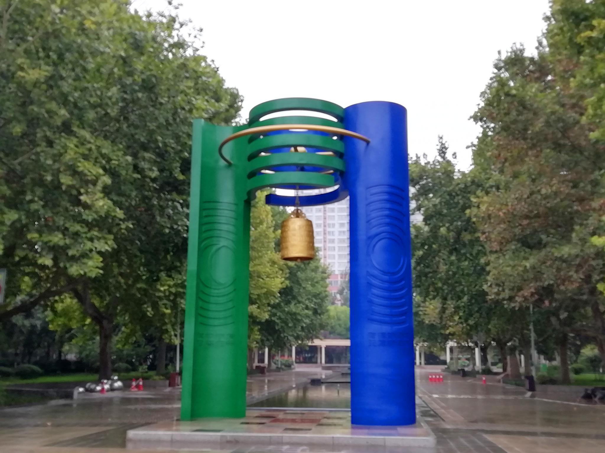 郑州有个公园,面积虽然不大,但这儿的雕塑不比"雕塑公园"的差|雕塑|文