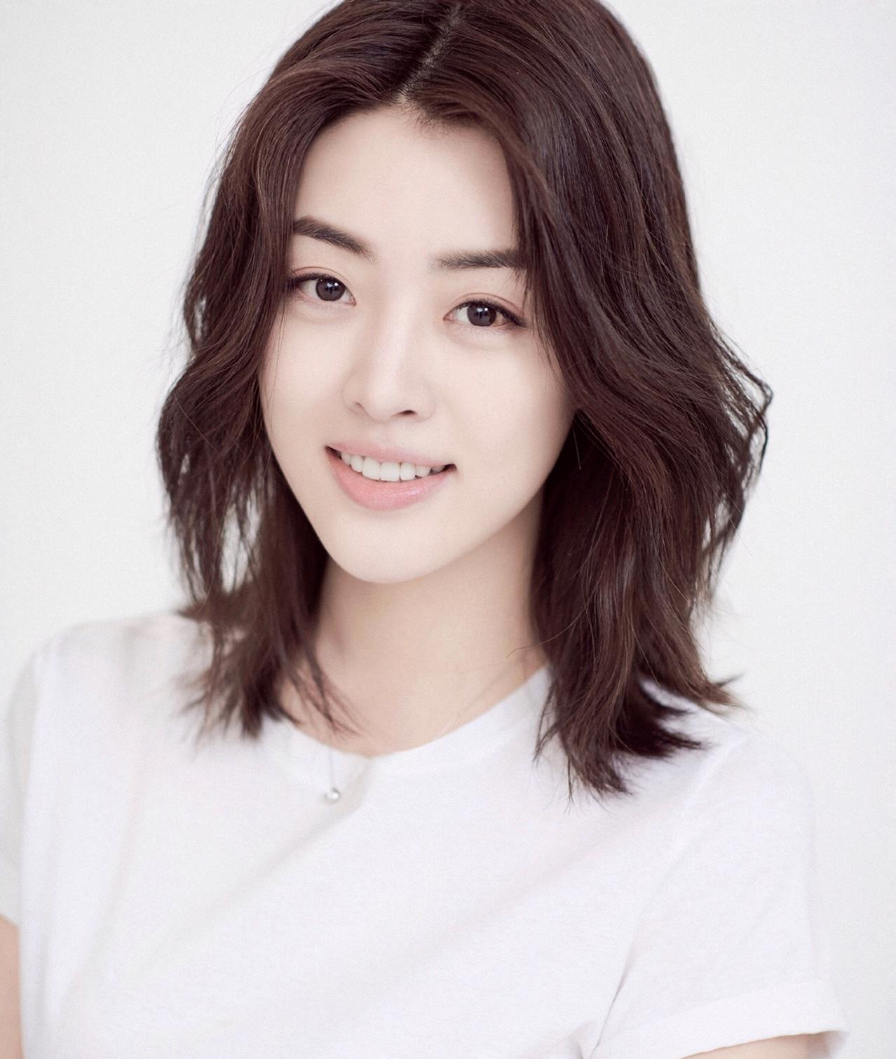 27岁离过婚和35岁未婚的女人,你会娶谁?