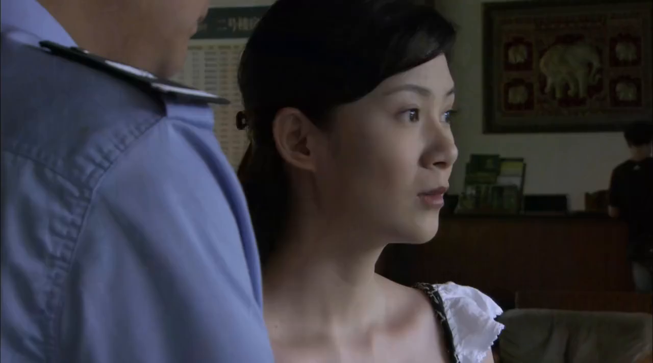 带泪梨花:保安喜欢美女,说她好,不比别人差,美女开心极了!