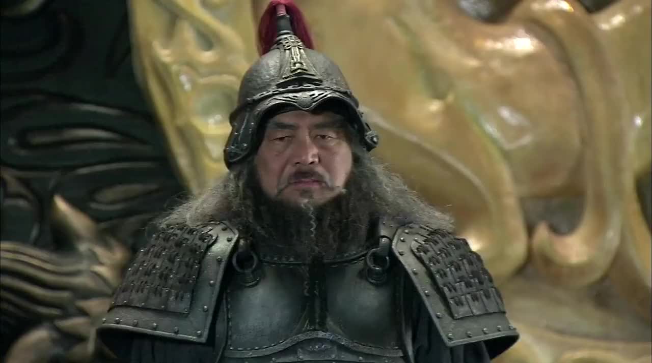 新三国:董卓朝堂拔剑怒向群臣,汉献帝诚惶诚恐,他还是个孩子!