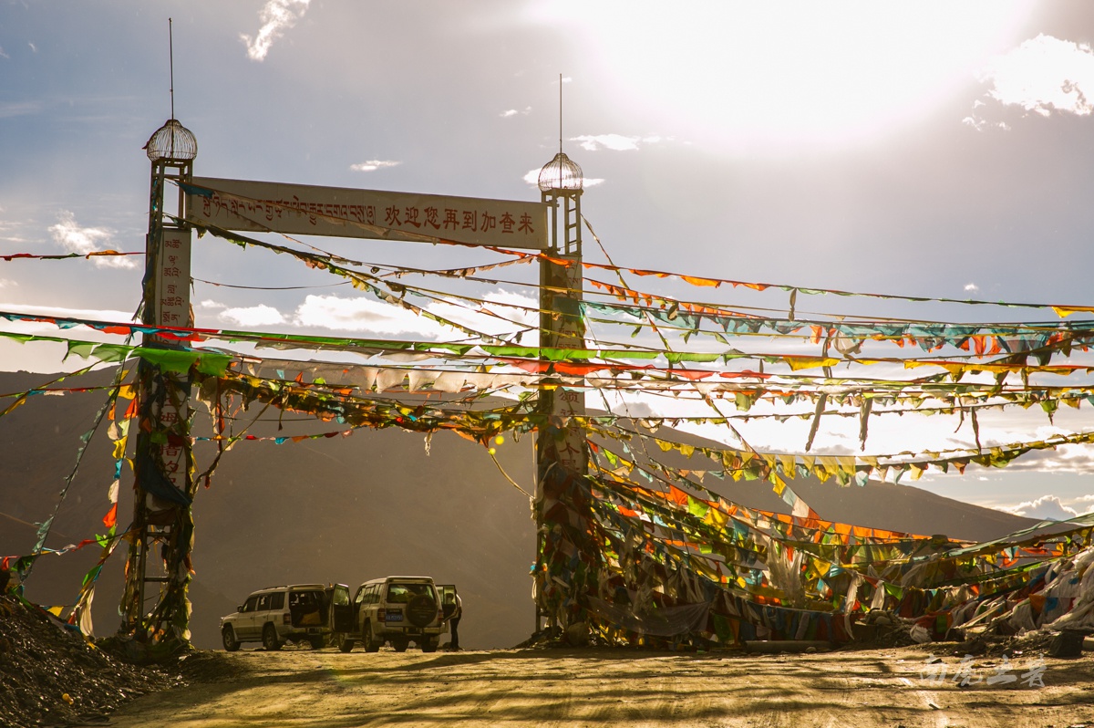 西藏拉林铁路即将通车