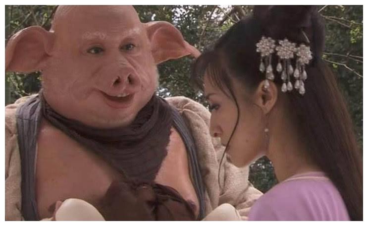 猪八戒的第一个老婆,并不是嫦娥和高小姐,曾经主动嫁给猪八戒