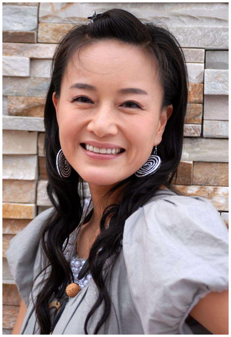 1973年出生的女星,上海的董卿,黑龙江的李冰冰,谁是你的菜