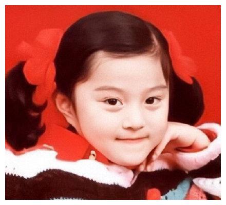 范丞丞小时候和易烊千玺撞脸,张萌没认出来,最贵气的是金莎