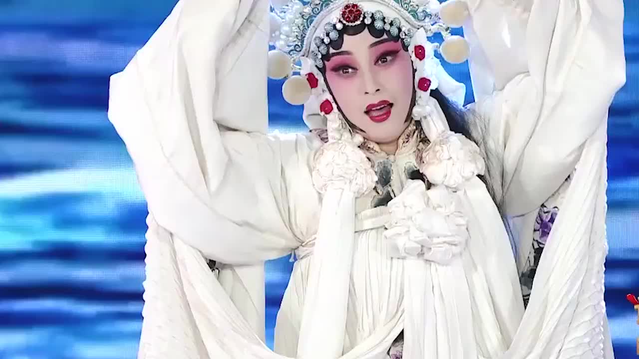 河北梆子《白蛇传》,美女花旦惊艳开嗓,好听极了!