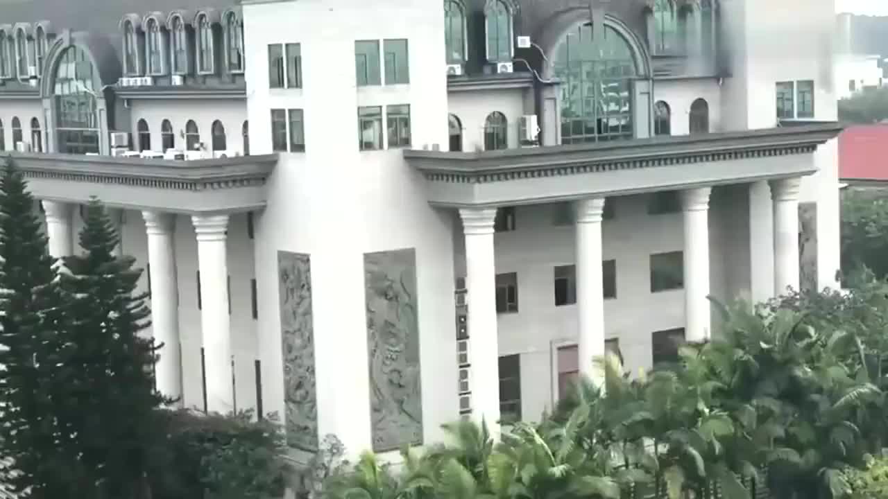 曹德旺豪宅听说保安每人都配台车土豪的世界果然不懂