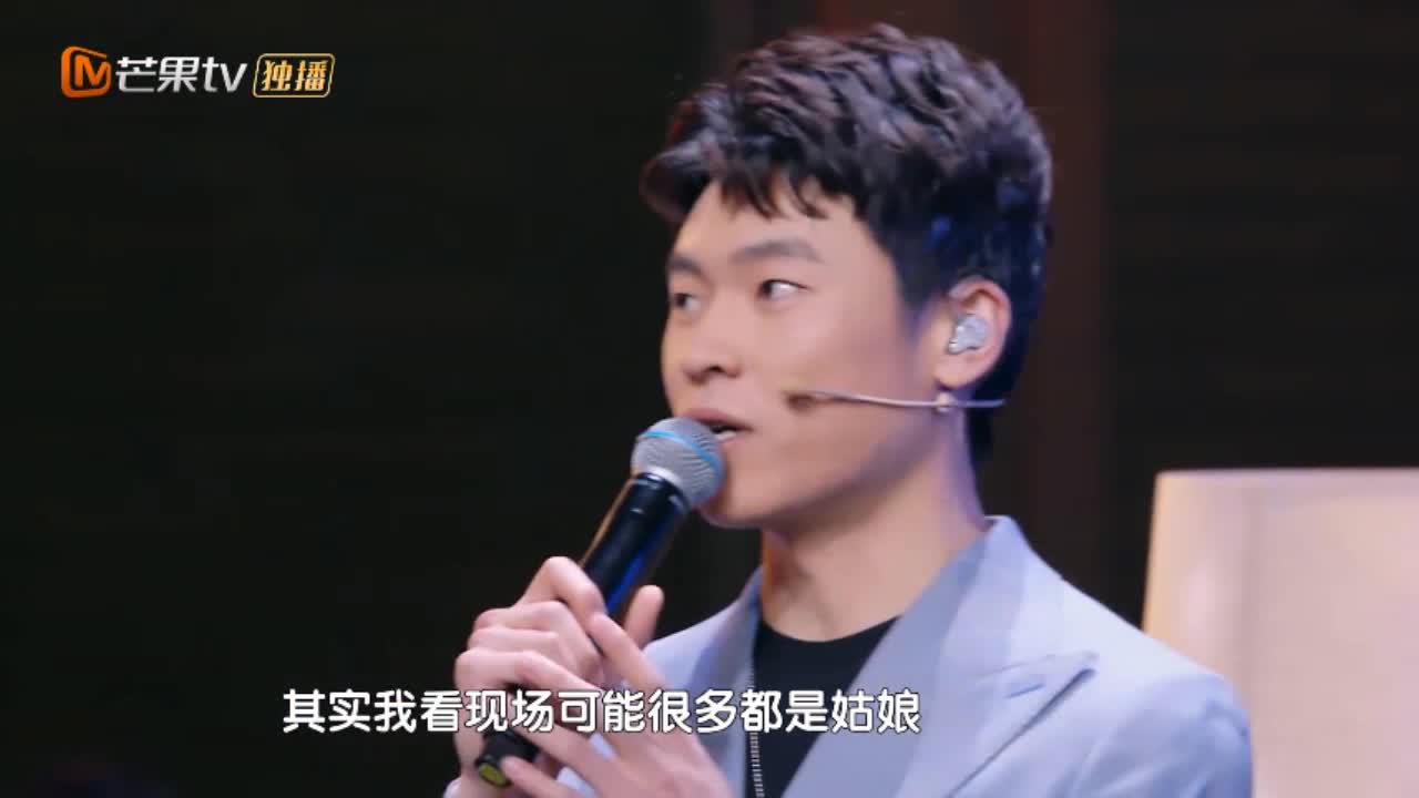 为您推荐: 隔壁老樊与双胞胎哥哥合唱《你的姑娘》,兄弟情深互相悦挝