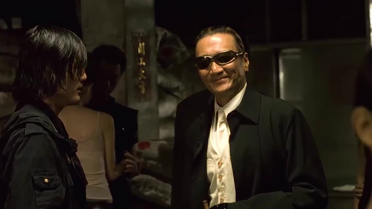 经典的黑吃黑,感受一下四哥的气场!