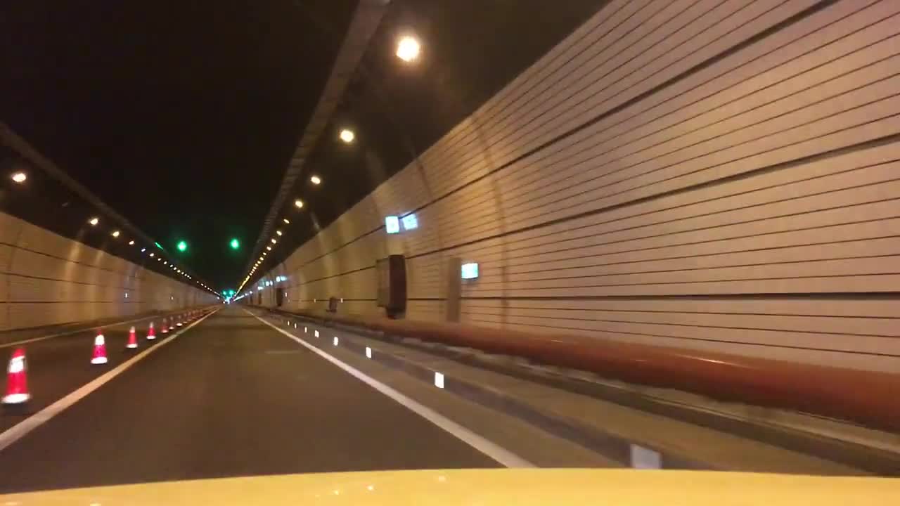 高速隧道开车小技巧事关安全