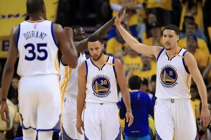 有无KD区别有多大?汤普森力挺KD:他对勇士的重要性不可替代!休闲区蓝鸢梦想 - Www.slyday.coM 有无KD区别有多大?汤普森力挺KD:他对勇士的重要性不可替代!休闲区蓝鸢梦想 - Www.slyday.coM