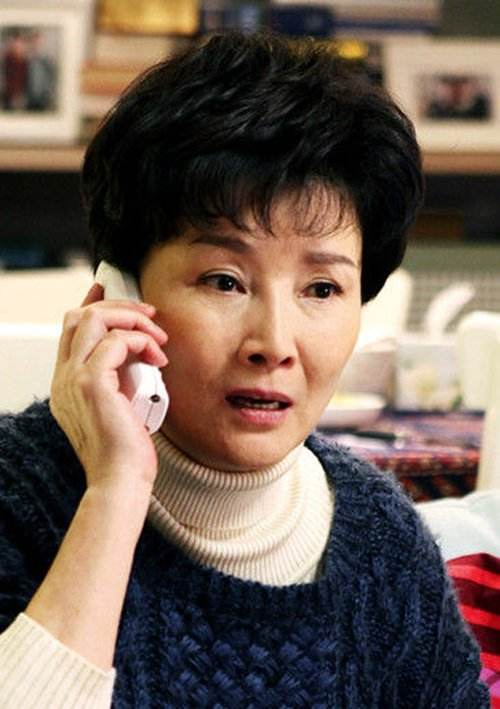 《中国往事》中出身高贵却甘愿下嫁的曹金氏,除此之外,还有很多很多