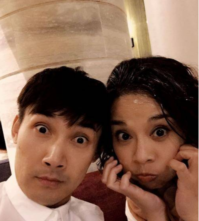 两人相差了8岁的姐弟恋如何评价张铎陈松伶夫妇同框