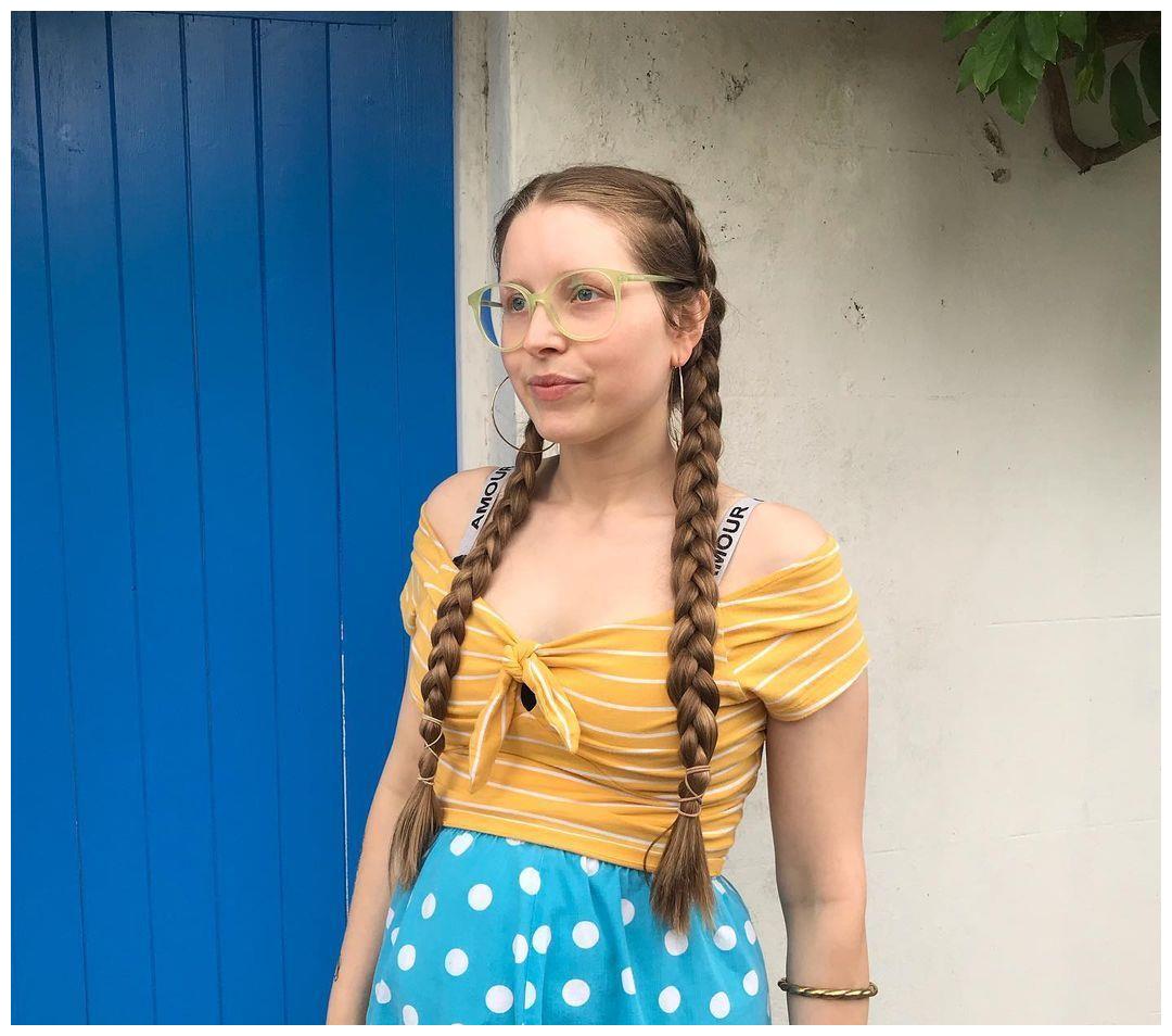 33岁哈利波特演员第3次当妈幼子满月才出院3月龄又染新冠