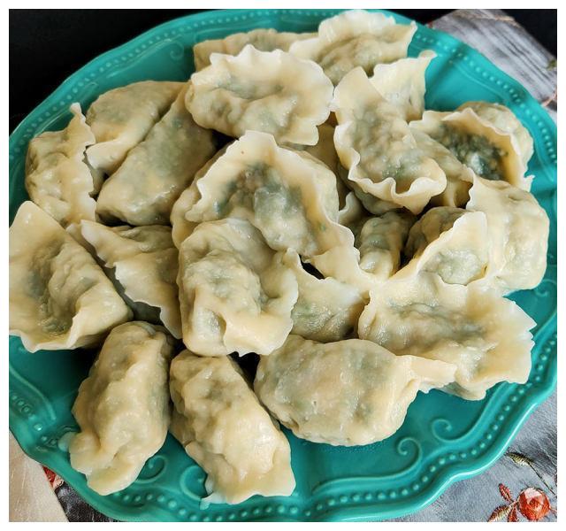 2020头伏饺子,包个韭菜虾仁三鲜饺子,晶莹剔透, 鲜美无敌!