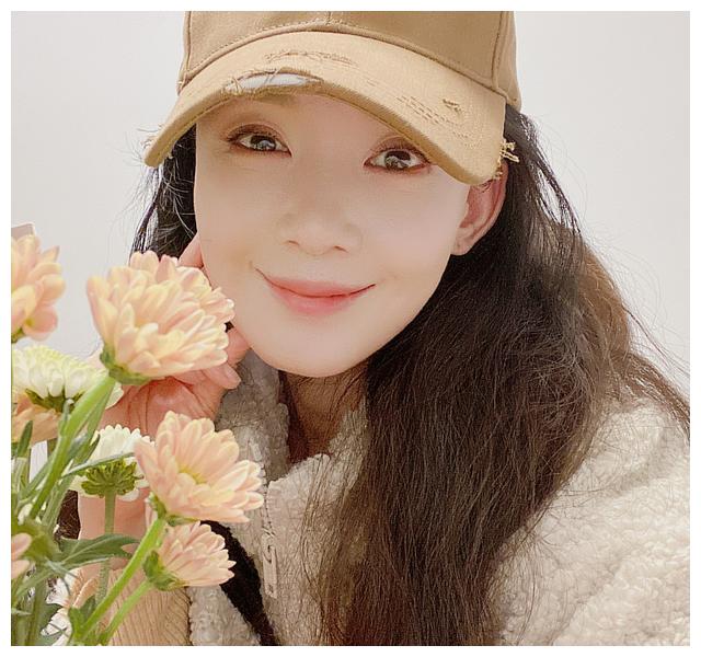 演员刘聪又一位少女感爆棚女艺人