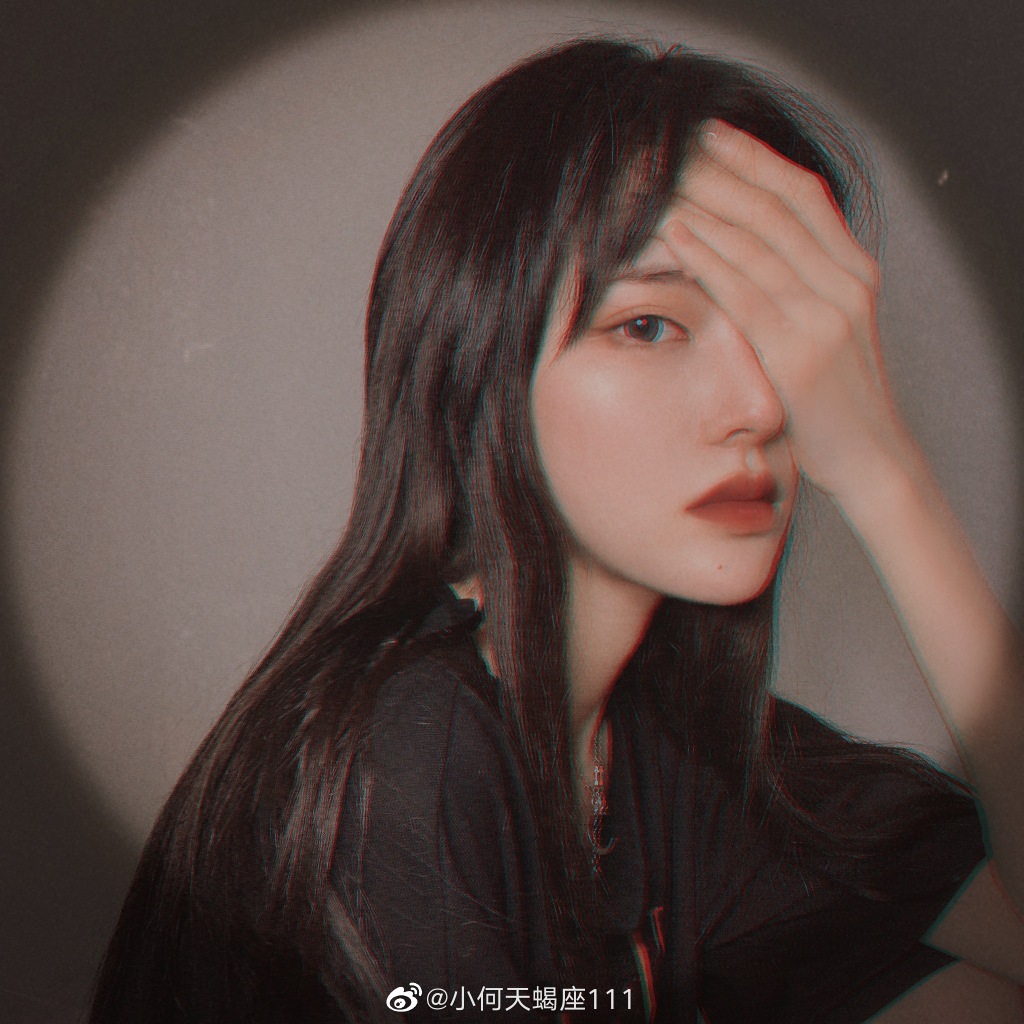 可爱美女小何迷人写真美照好漂亮