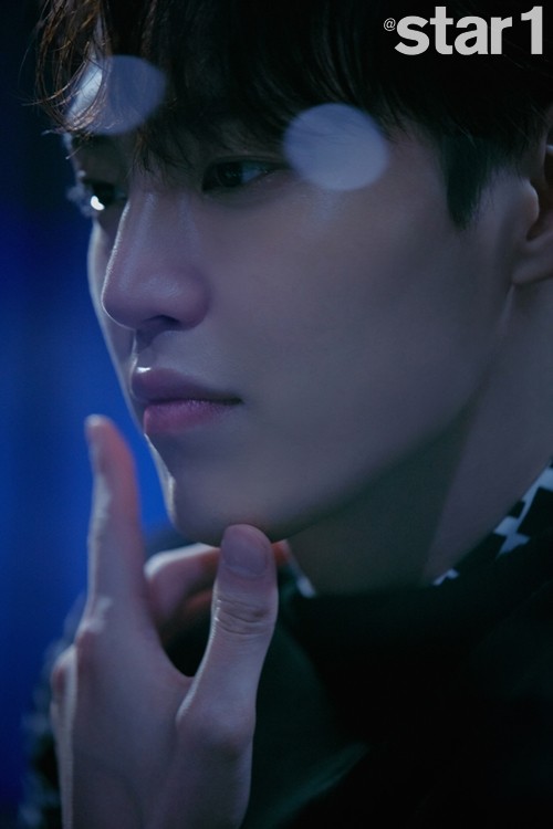 韩国艺人李泰焕最新杂志写真曝光