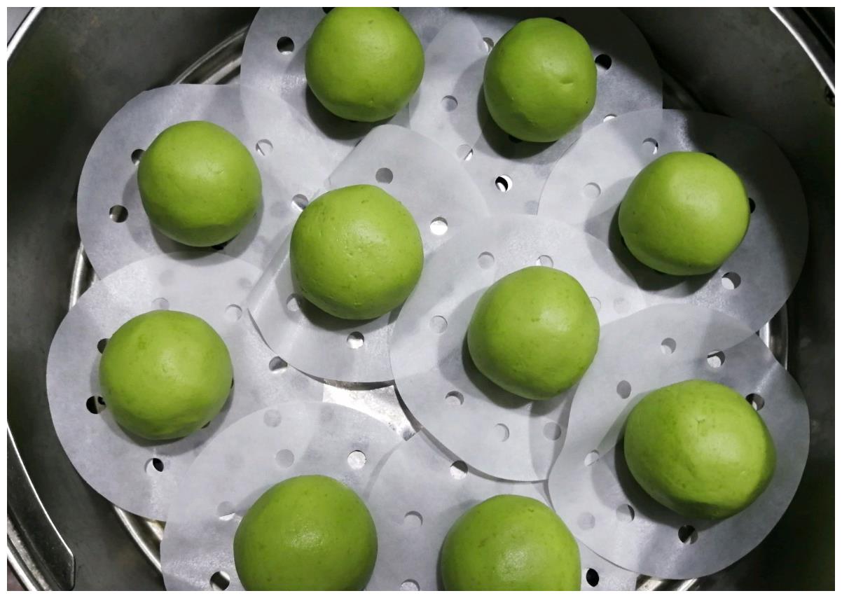 做青团,掌握一个技巧,不变色不塌陷,软糯香甜,颜色漂亮又好吃